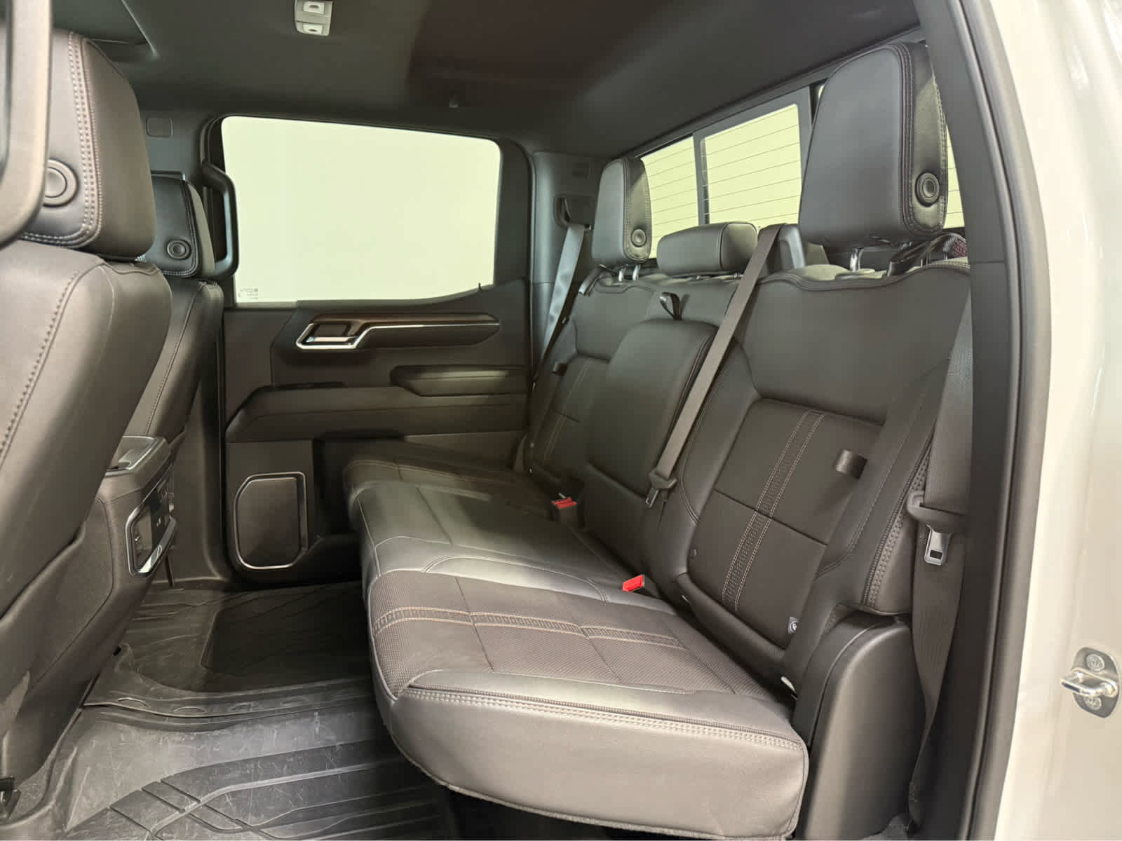 Certified 2024 Chevrolet Silverado 1500 High Country w/ High Country Premium Package image 14