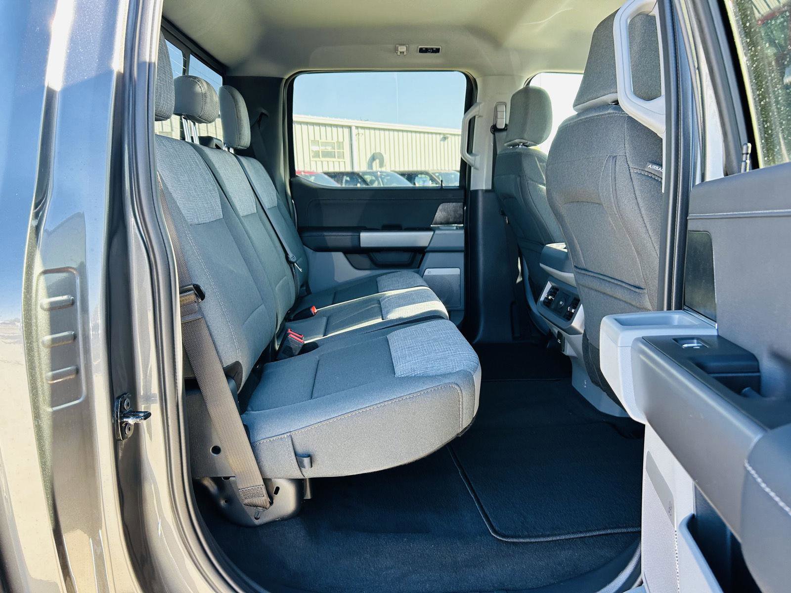 New 2026 Ford F250 XLT w/ XLT Premium Package image 35