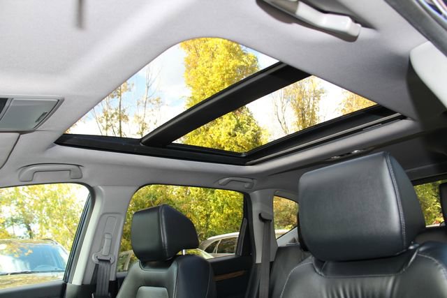 Used 2019 Honda CR-V Touring image 17