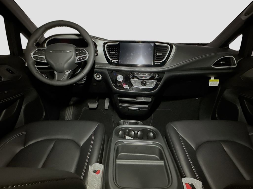 New 2027 Chrysler Pacifica Select FWD image 7