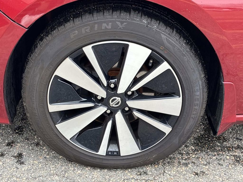 Certified 2021 Nissan Altima 2.5 SV w/ SV Premium Package image 17