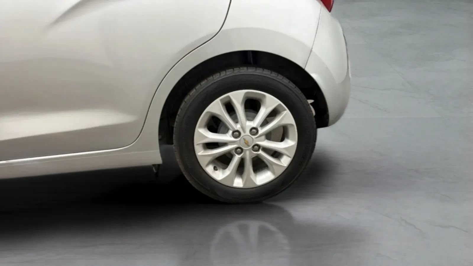 Used 2021 Chevrolet Spark LT FWD image 25