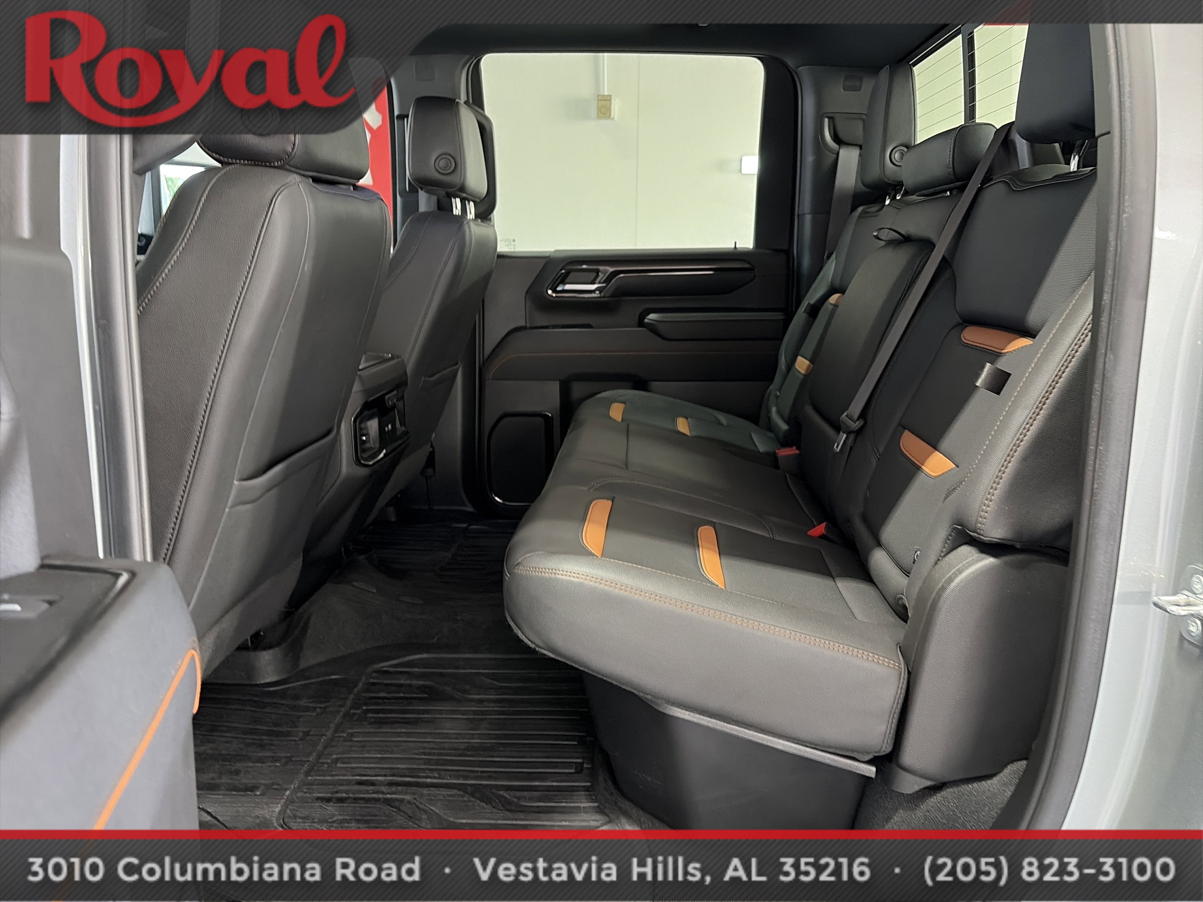 Used 2024 GMC Sierra 3500 AT4 w/ AT4 Premium Plus Package image 19