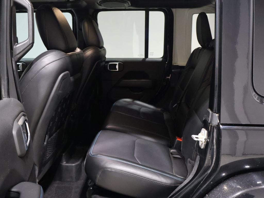 Used 2021 Jeep Wrangler Unlimited Rubicon 4xe w/ Steel Bumper Group image 16