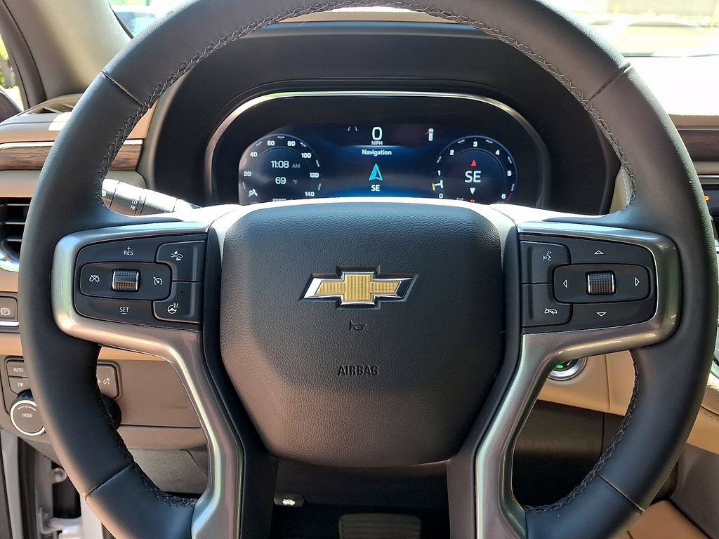 Used 2024 Chevrolet Suburban Premier AWD/4WD image 20
