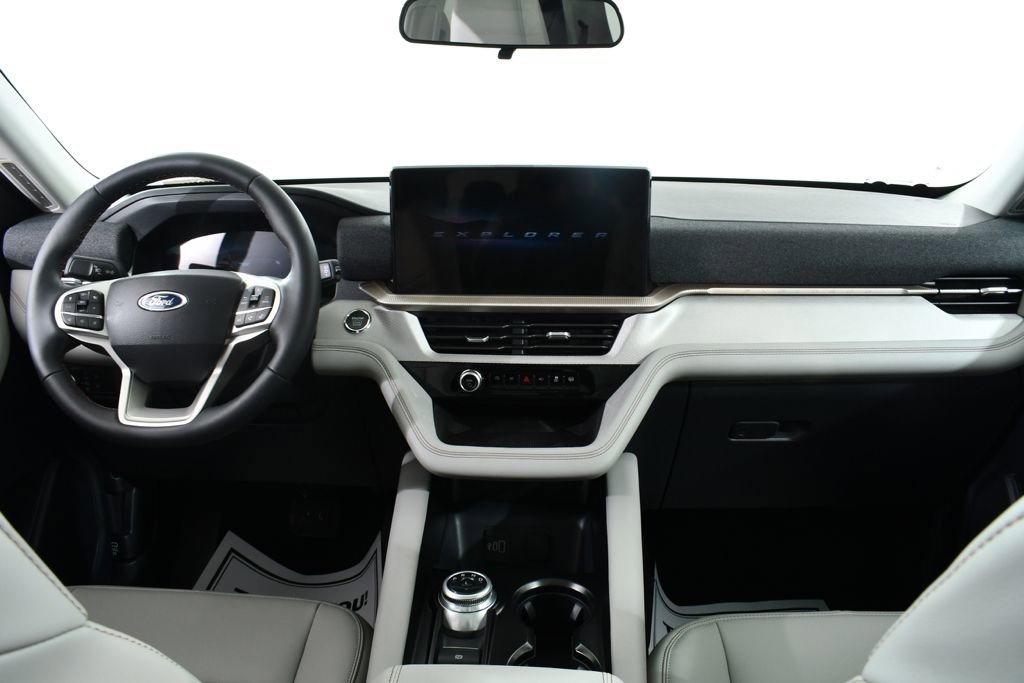 New 2026 Ford Explorer Active w/ Active Comfort Package AWD/4WD image 7