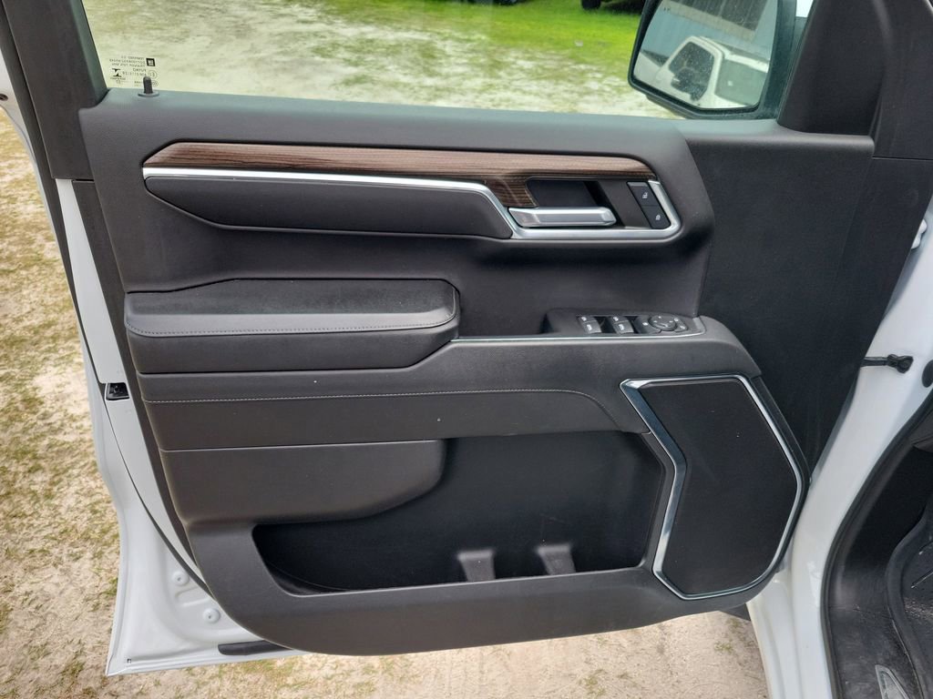 Used 2023 Chevrolet Silverado 1500 LT w/ Safety Package image 10