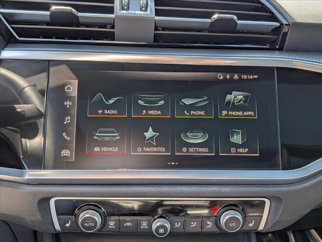 Used 2024 Audi Q3 2.0T Premium Plus image 13