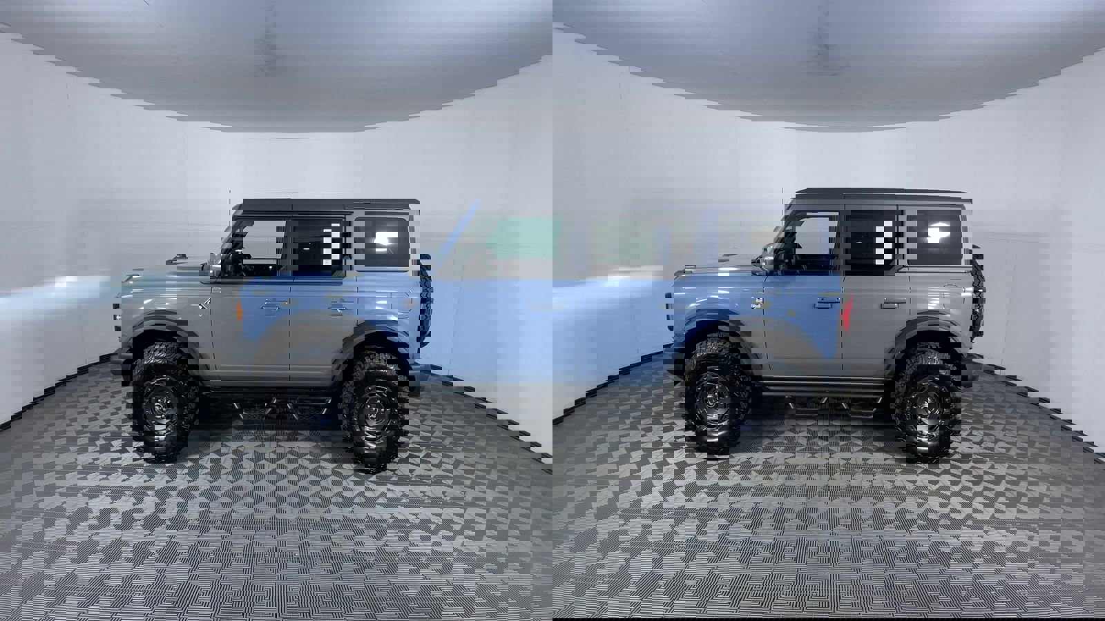 Used 2025 Ford Bronco Outer Banks w/ Sasquatch Package image 5