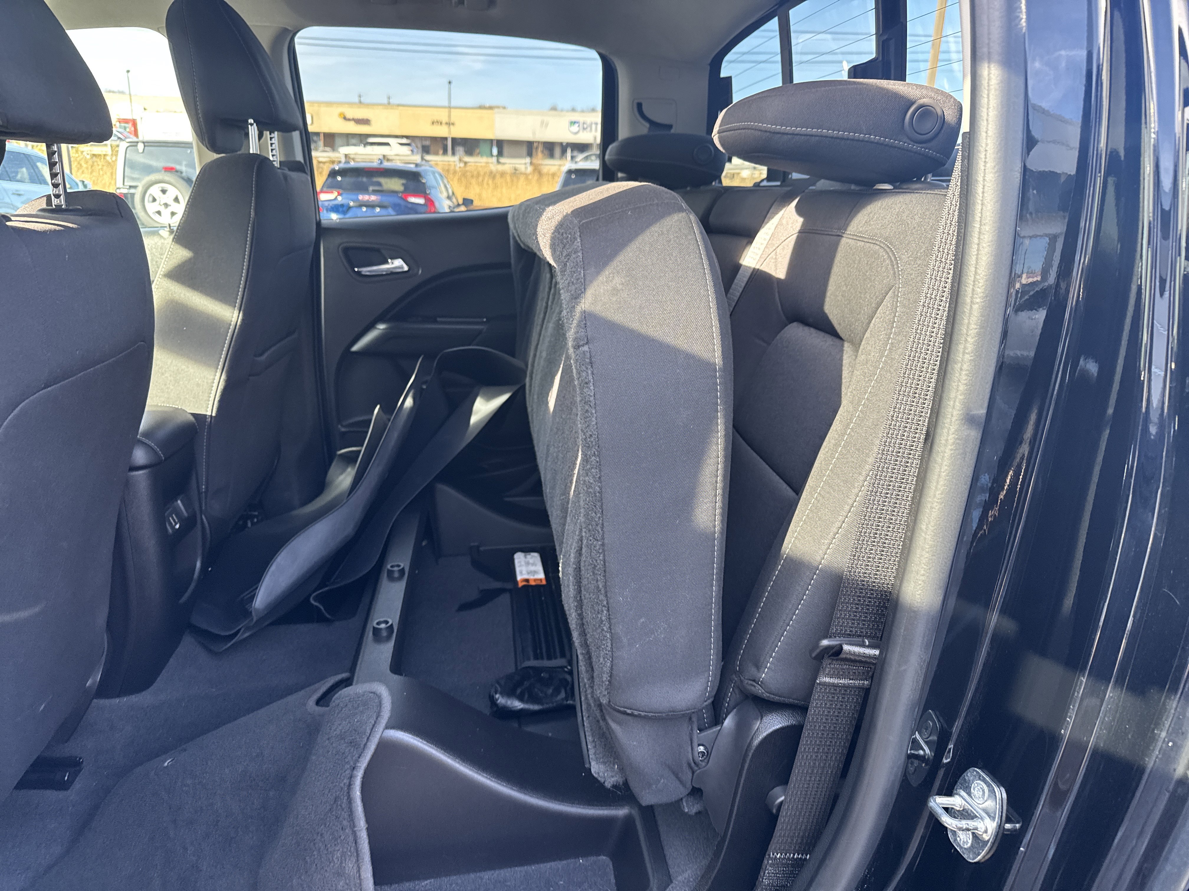 Used 2020 GMC Canyon SLE w/ Elevation Edition image 13