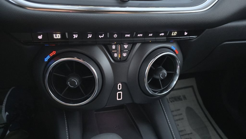 New 2026 Chevrolet Blazer LT w/ Convenience Package FWD image 21