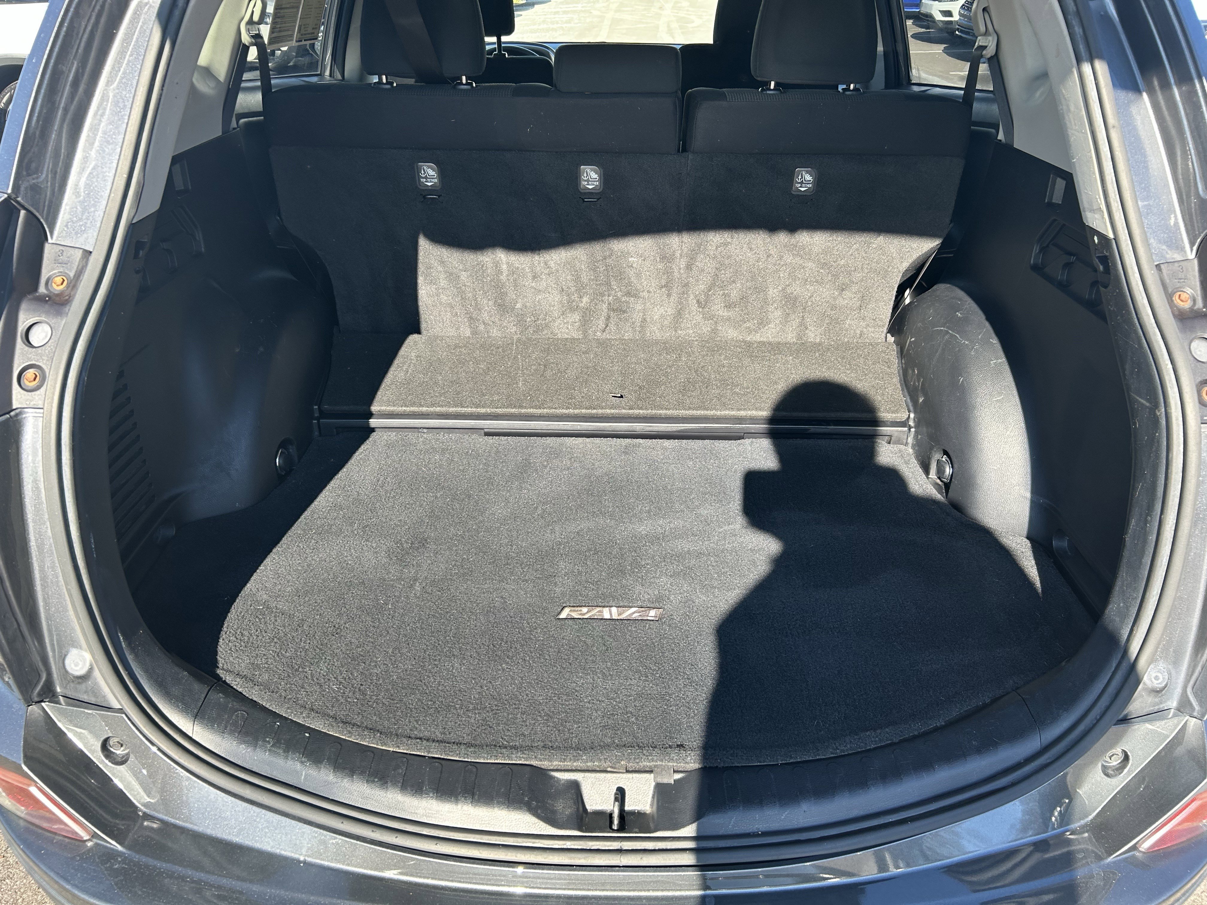 Used 2016 Toyota RAV4 XLE image 25