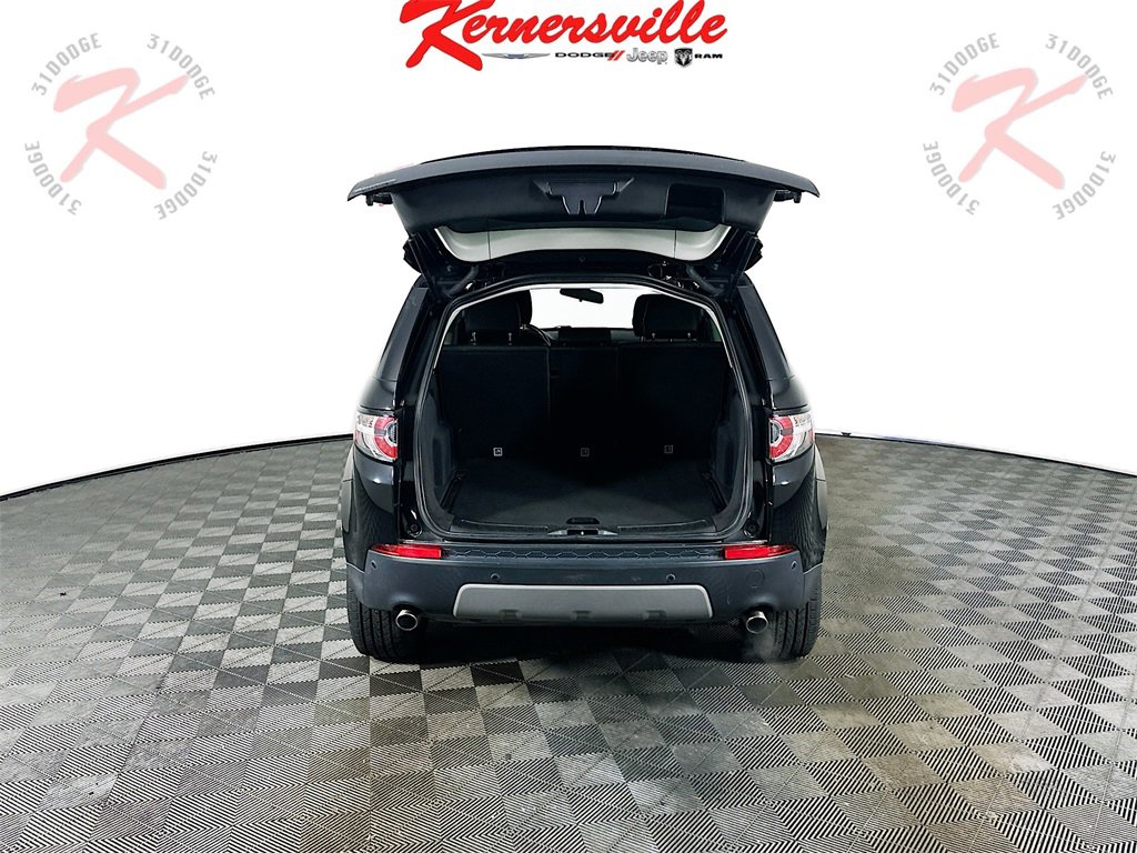 Used 2019 Land Rover Discovery Sport SE image 28