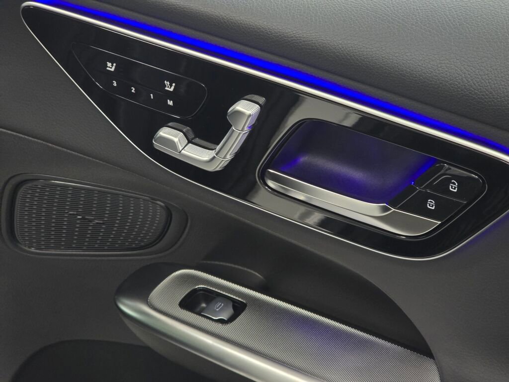 New 2026 Mercedes-Benz GLC 300 4MATIC image 26