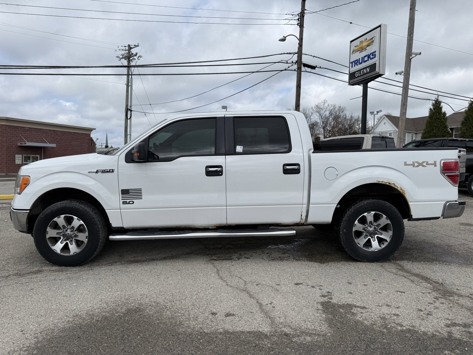 Used 2011 Ford F150 XLT w/ XLT Chrome Pkg image 3