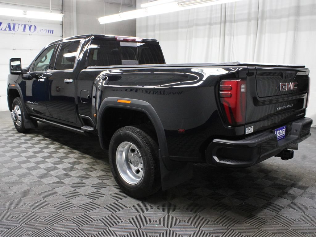 Used 2024 GMC Sierra 3500 Denali w/ Denali Reserve Package AWD/4WD image 7