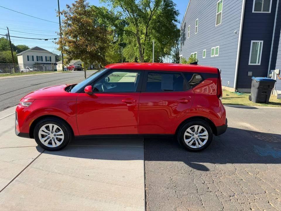 Used 2022 Kia Soul LX w/ Technology Package FWD image 6