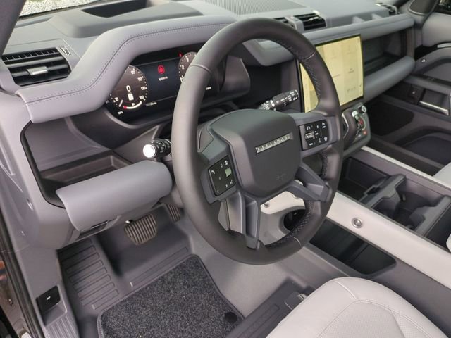 New 2026 Land Rover Defender 130 X-Dynamic SE AWD/4WD image 7