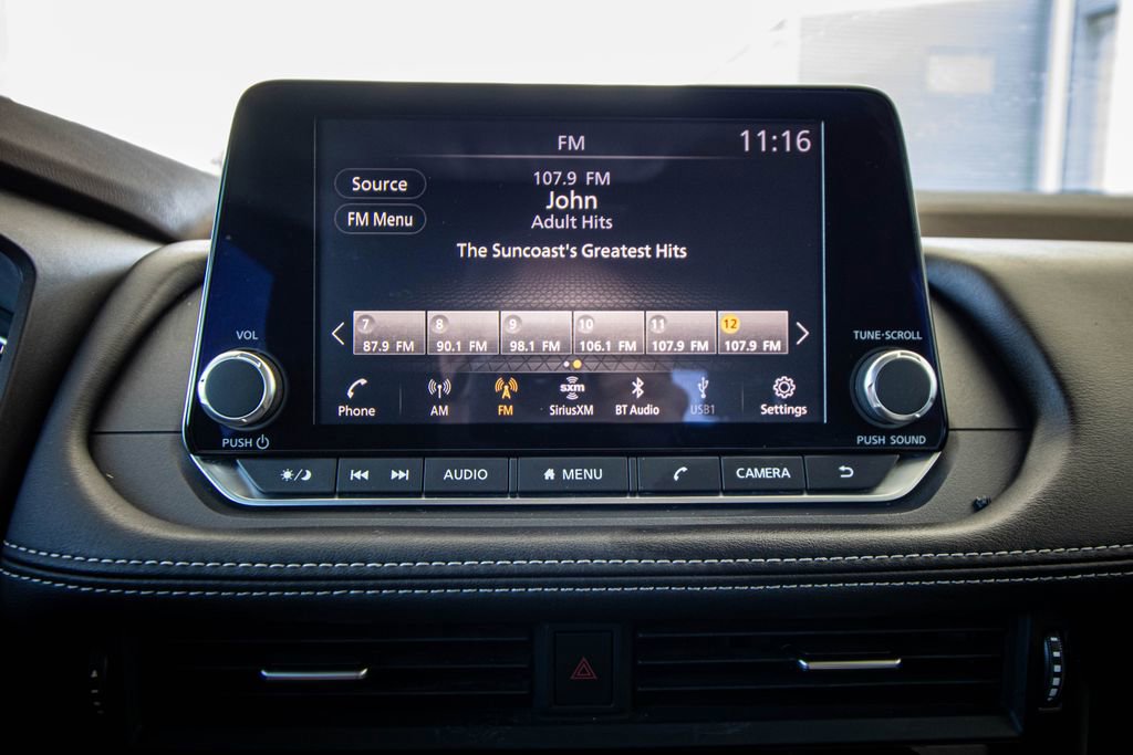 Used 2021 Nissan Rogue S image 39