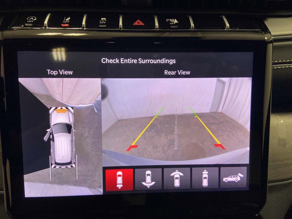 New 2025 Jeep Grand Cherokee L Limited w/ Luxury Tech Group II image 16