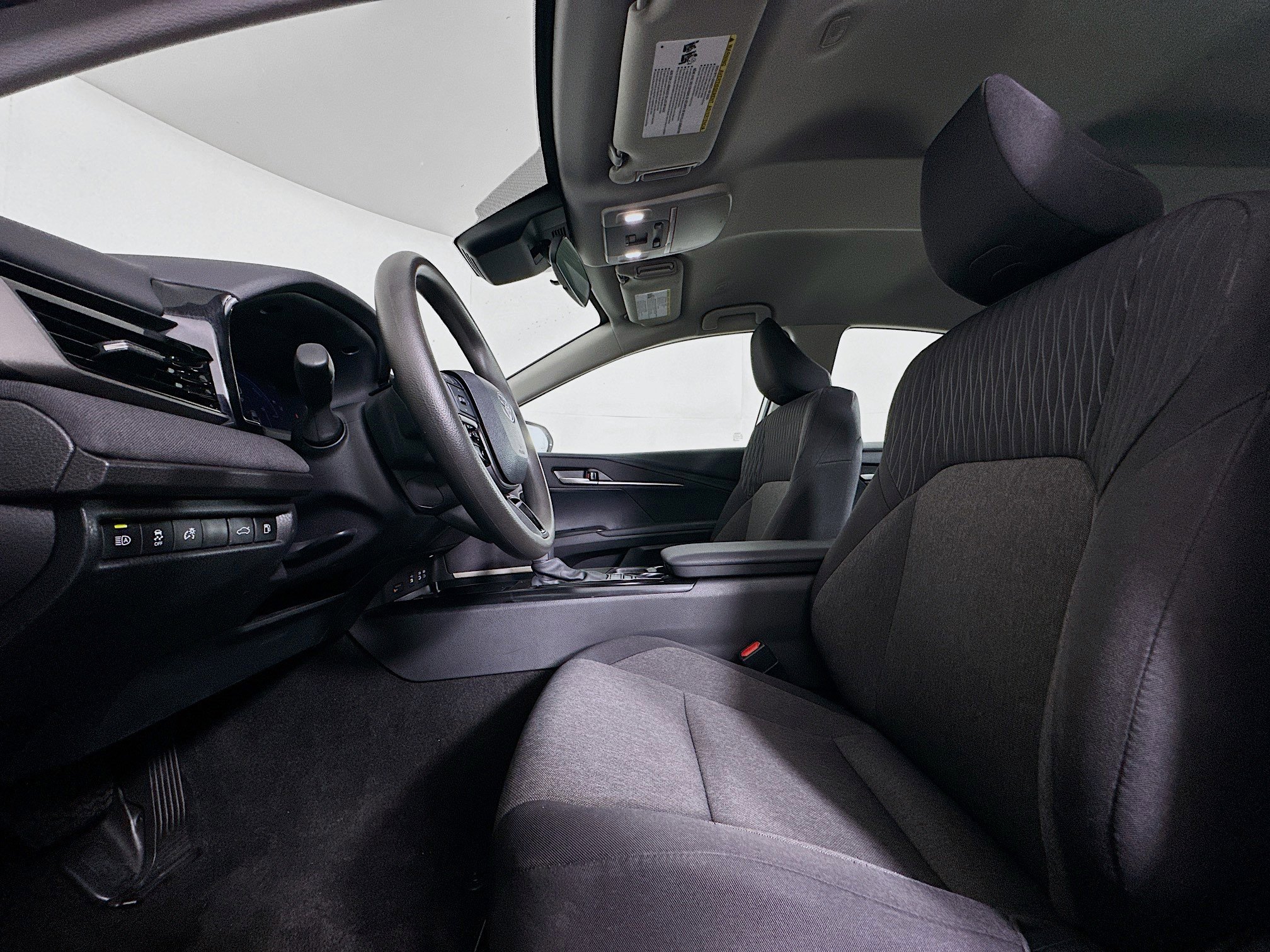 Used 2025 Toyota Camry LE image 13