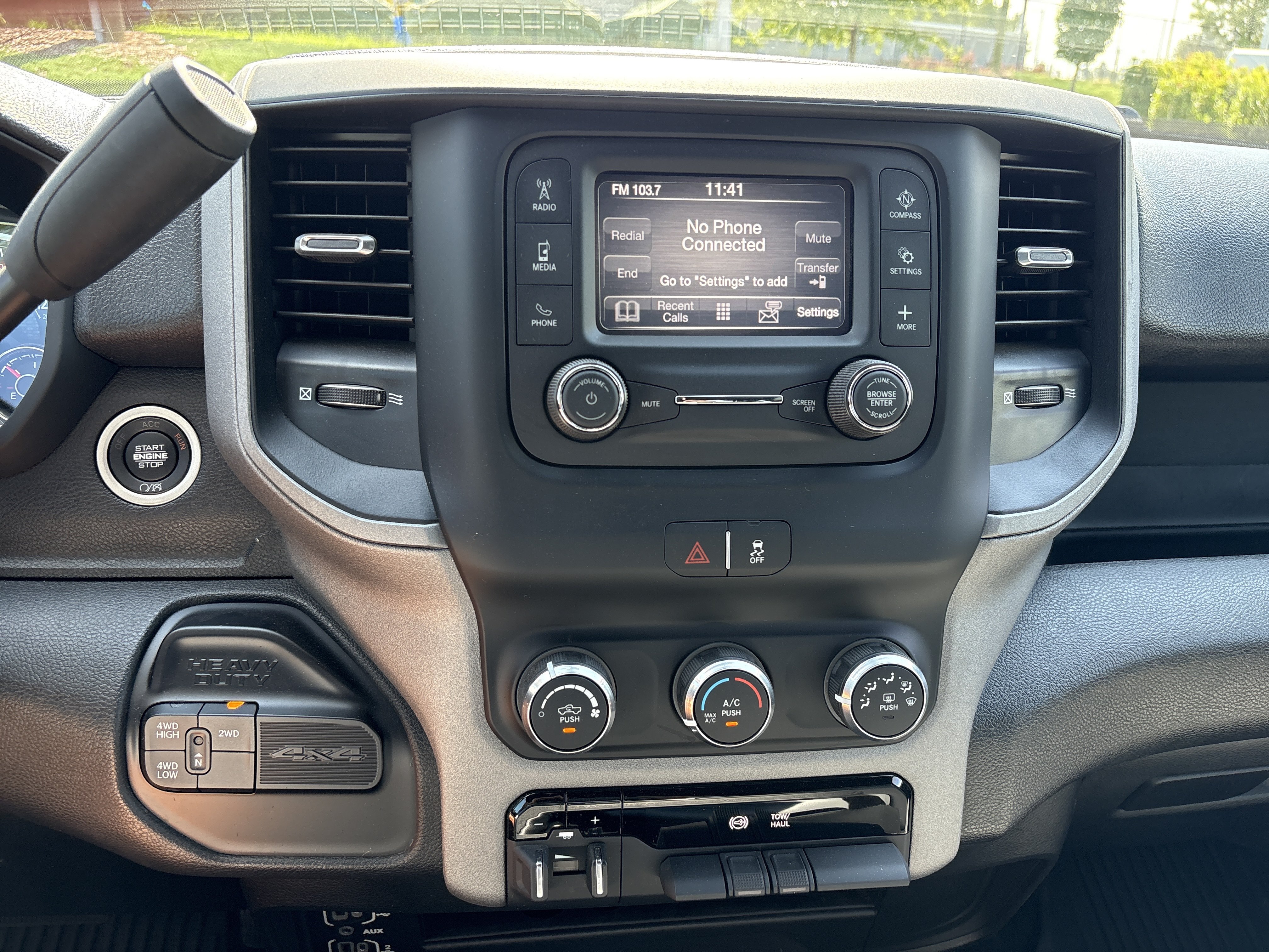 Used 2024 RAM 2500 Tradesman w/ Chrome Appearance Group AWD/4WD image 27