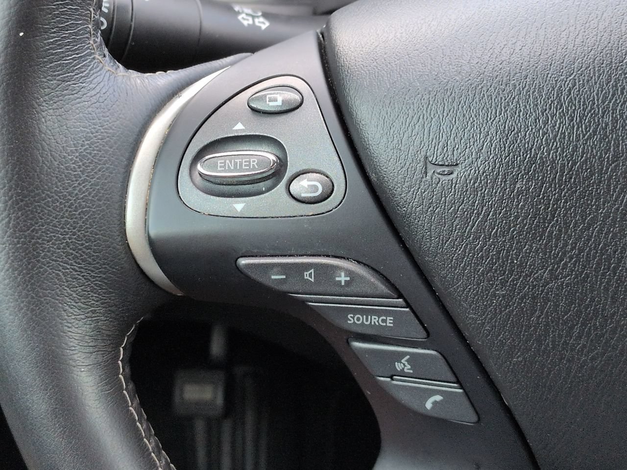 Used 2020 INFINITI QX60 Luxe FWD image 26