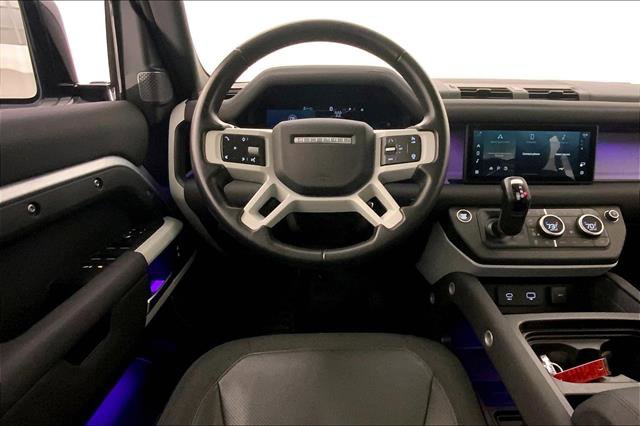 Used 2020 Land Rover Defender 110 SE image 4