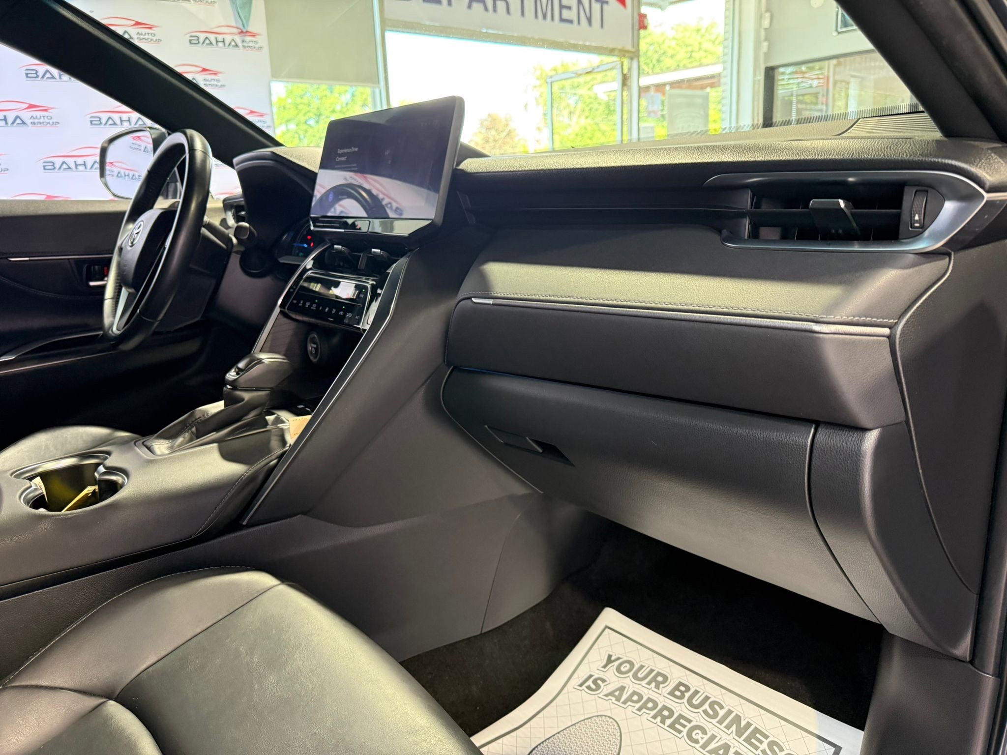 Used 2023 Toyota Venza XLE AWD/4WD image 74