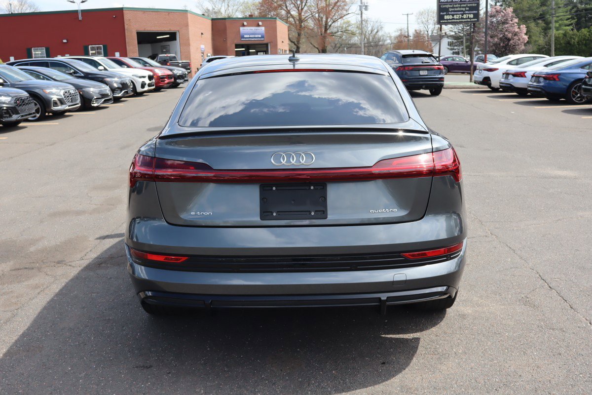 Used 2021 Audi e-tron Prestige w/ Prestige Package AWD/4WD image 6