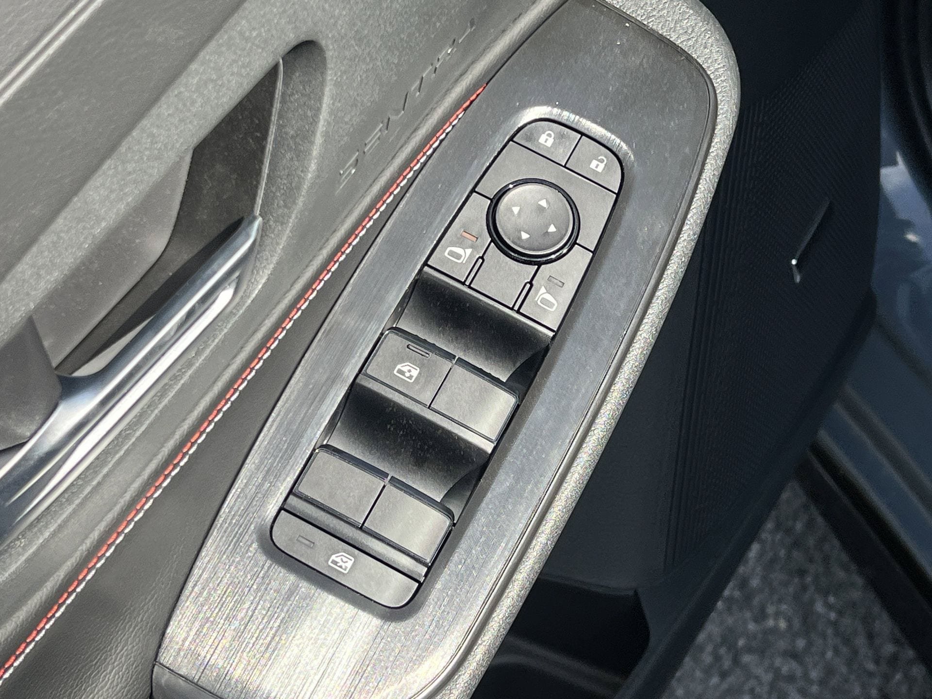 New 2026 Nissan Sentra SR w/ SR Premium Package FWD image 15