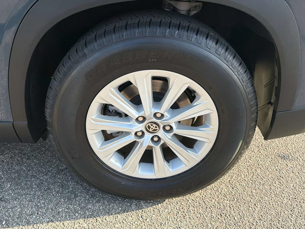 Certified 2024 Toyota Grand Highlander FWD image 30