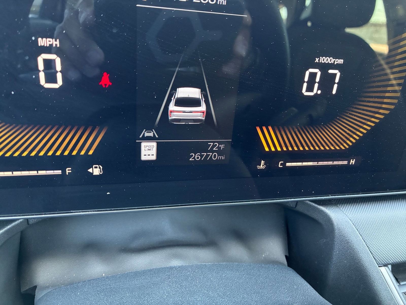 Used 2025 Kia K4 LXS image 39