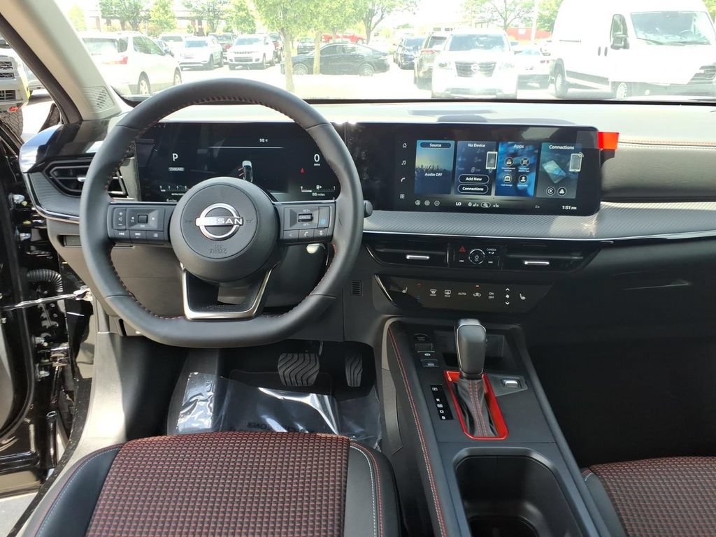 New 2026 Nissan Kicks SR w/ SR Premium Package AWD/4WD image 33