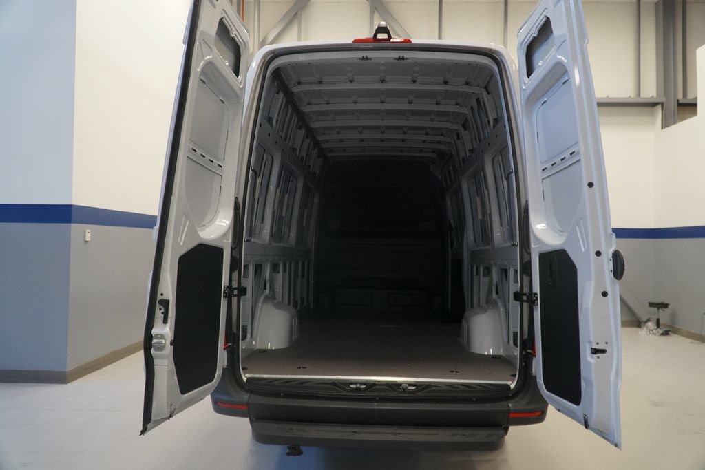New 2025 Mercedes-Benz eSprinter 170 Cargo image 12