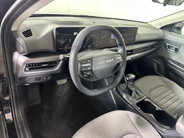 Used 2025 Kia K4 EX image 13