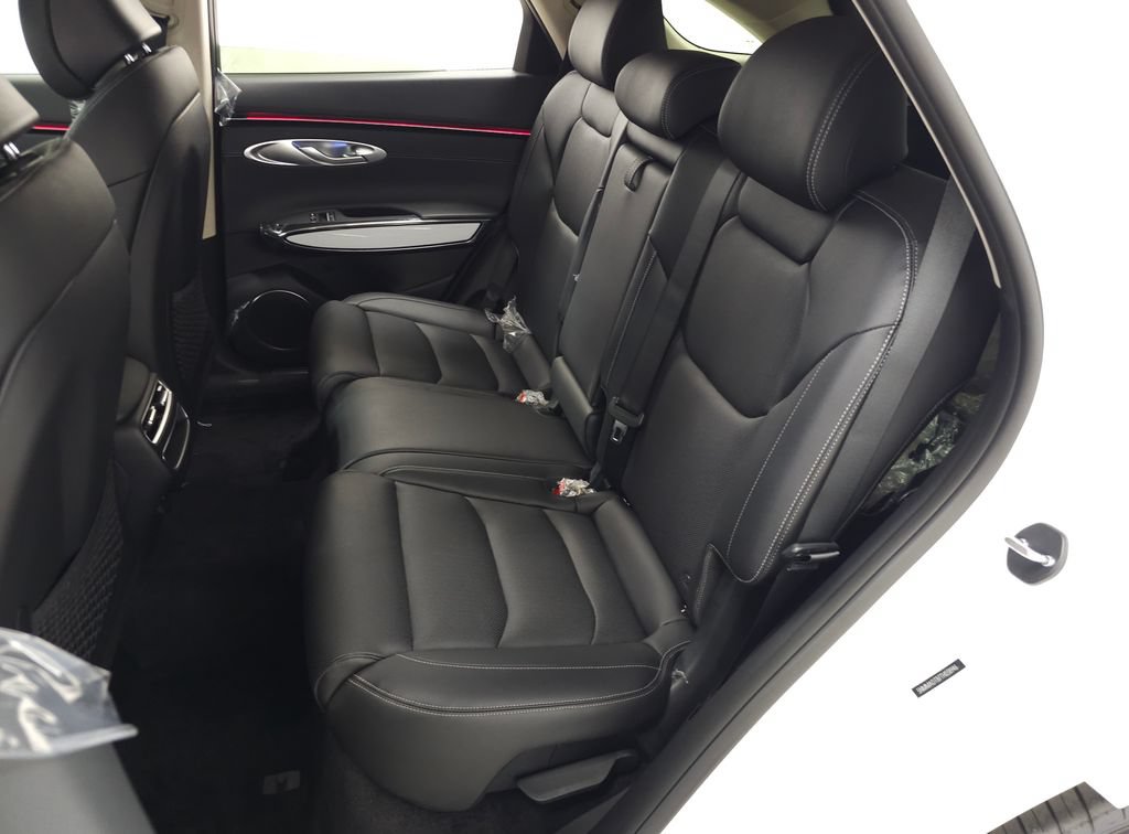 New 2026 Genesis GV70 2.5T AWD/4WD image 25