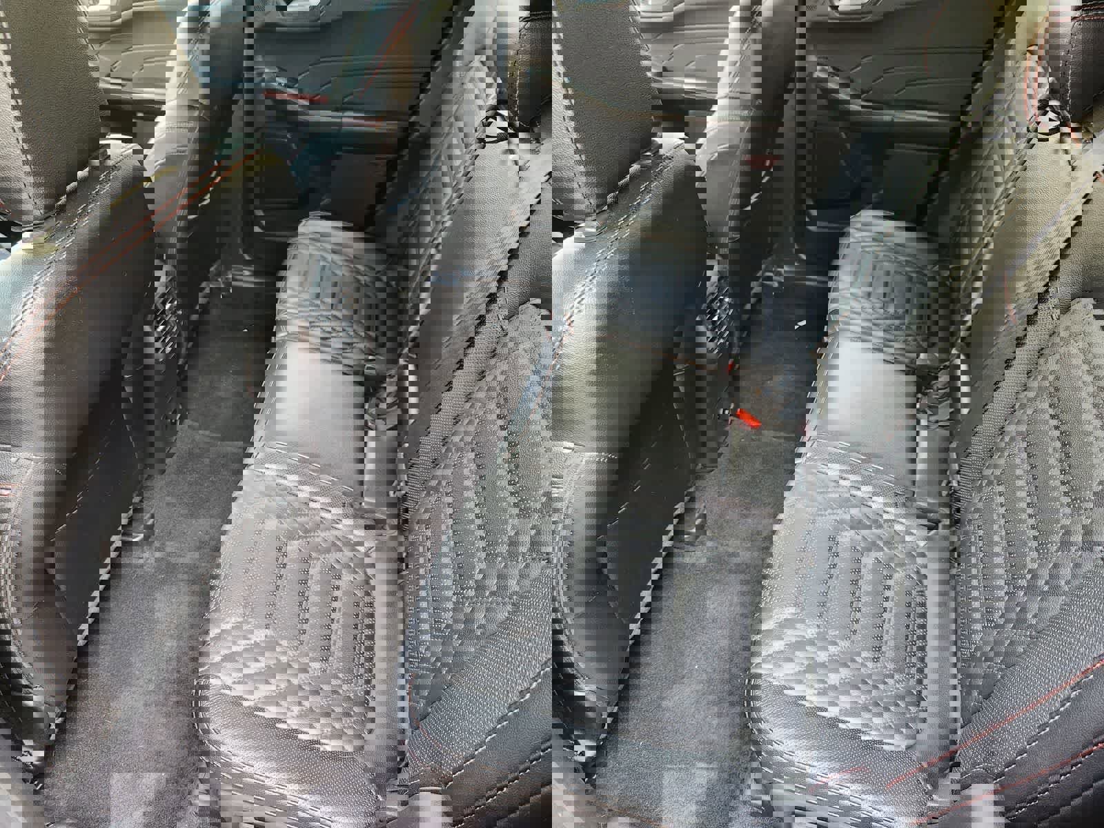 Used 2023 Ford Escape ST-Line Elite w/ Premium Technology Package image 29