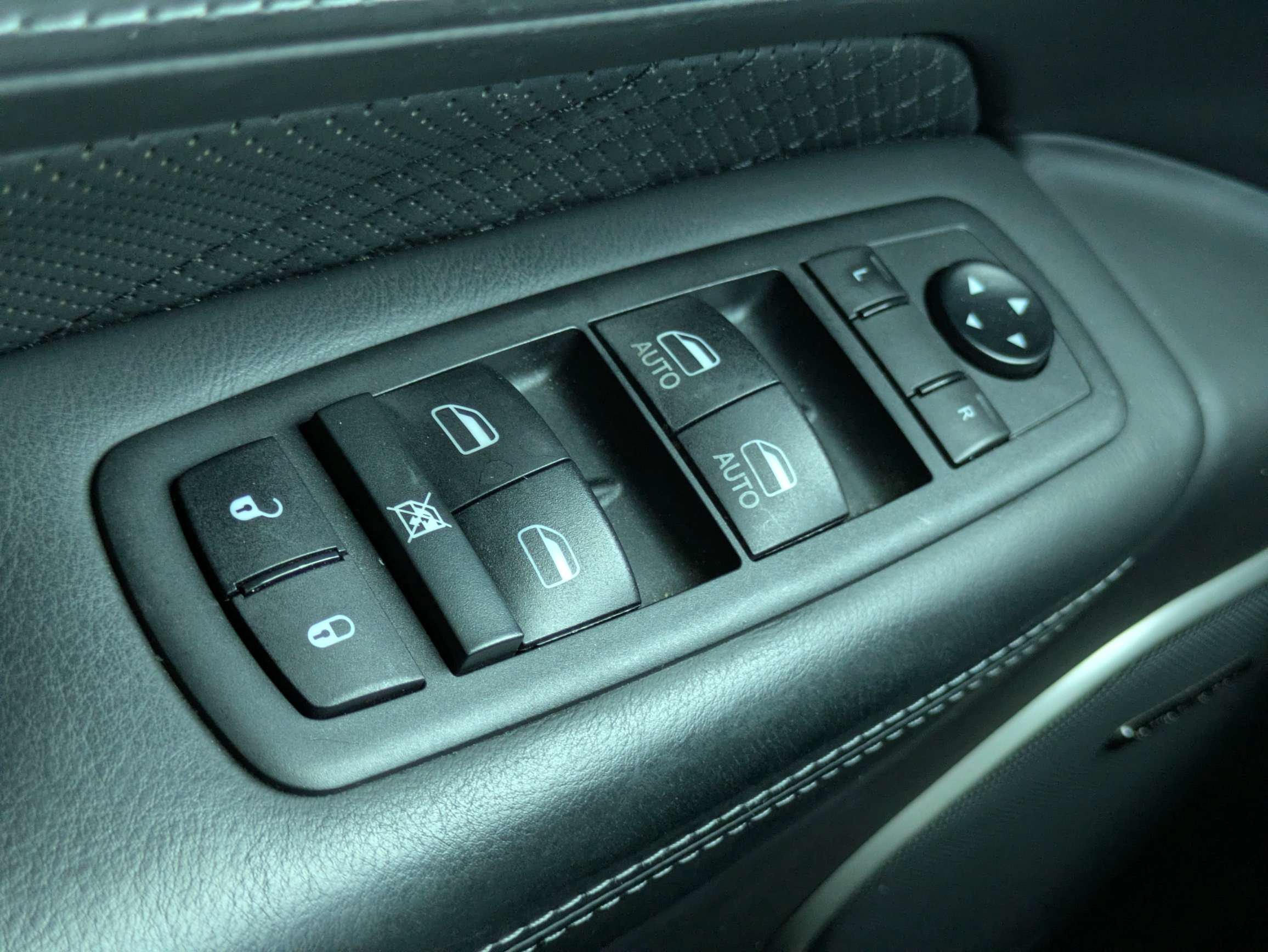 Used 2021 Jeep Grand Cherokee SRT AWD/4WD image 13