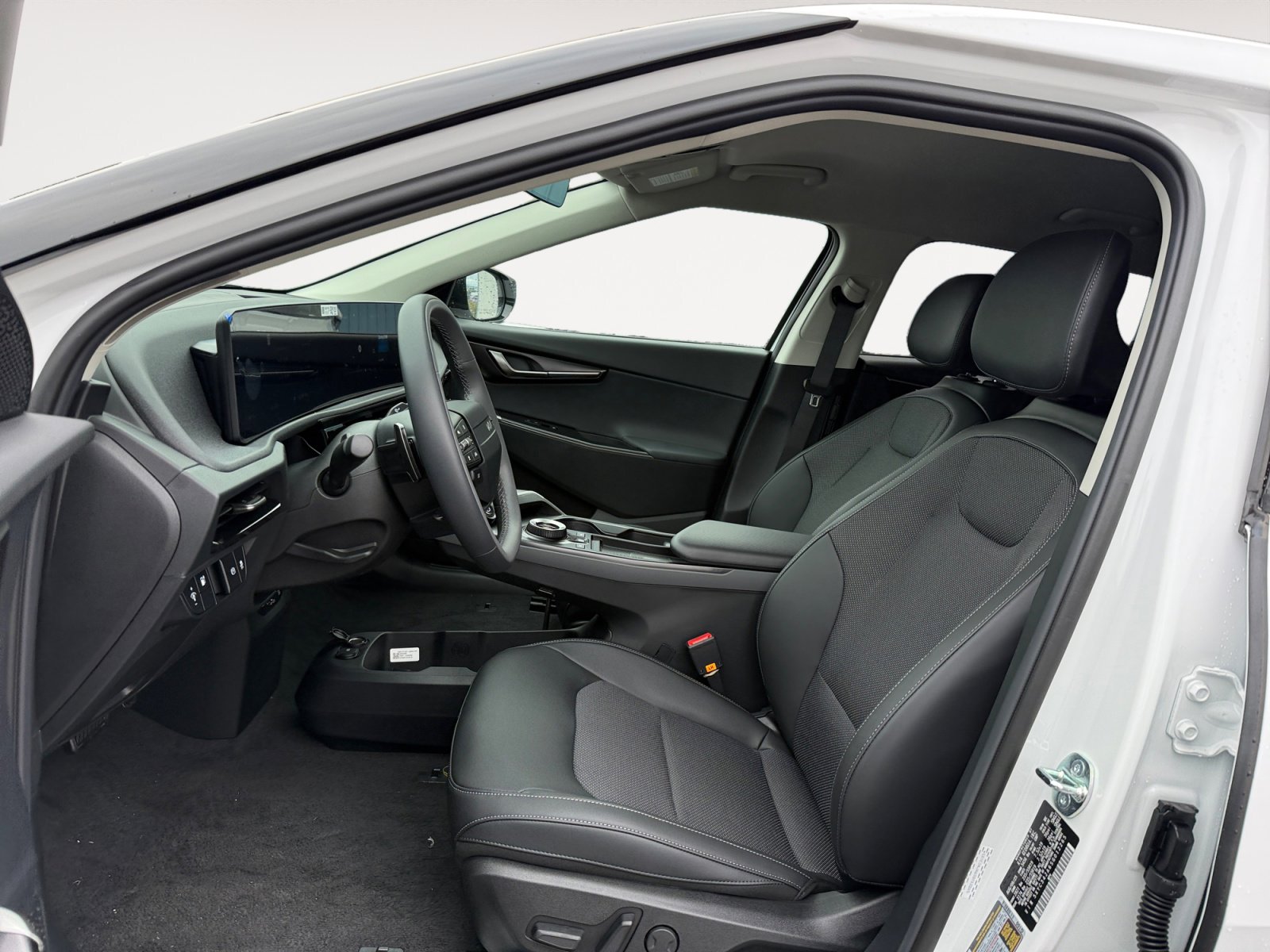 New 2025 Kia EV6 Light w/ Light LR Technology Package image 10