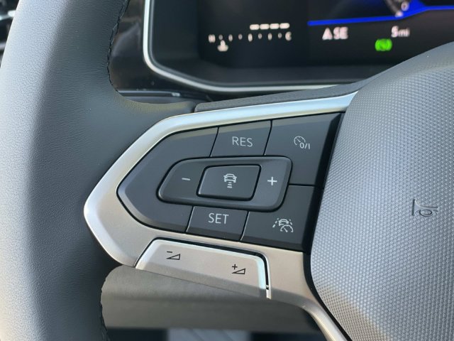 New 2026 Volkswagen Jetta SE FWD image 8
