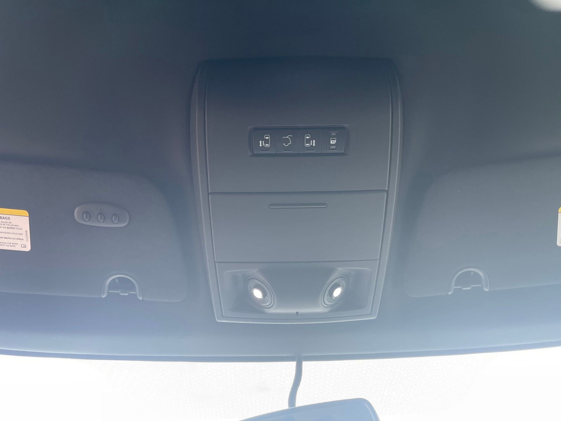 Used 2017 Dodge Grand Caravan GT image 19