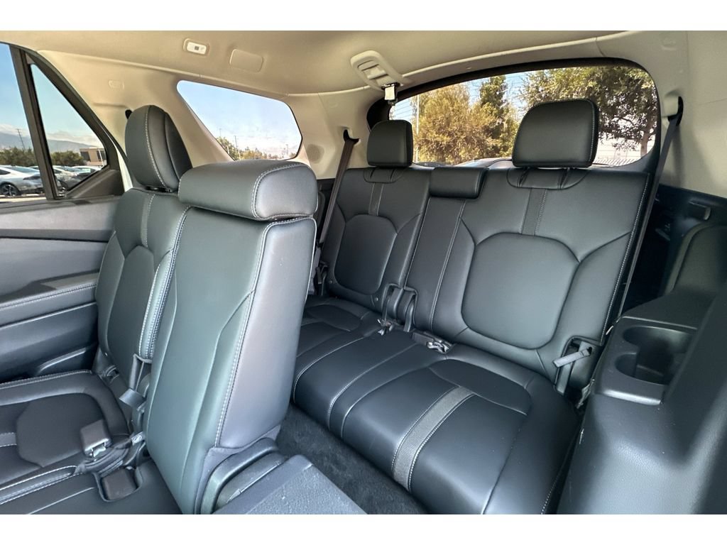 Certified 2025 Honda Pilot Touring image 18