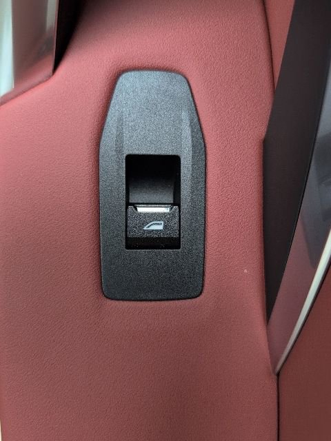 New 2026 BMW X1 xDrive28i w/ Technology Package AWD/4WD image 32