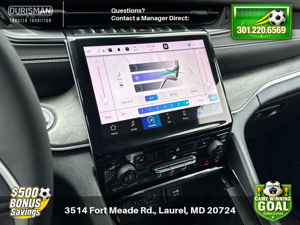 Used 2023 Jeep Grand Cherokee Limited AWD/4WD image 14