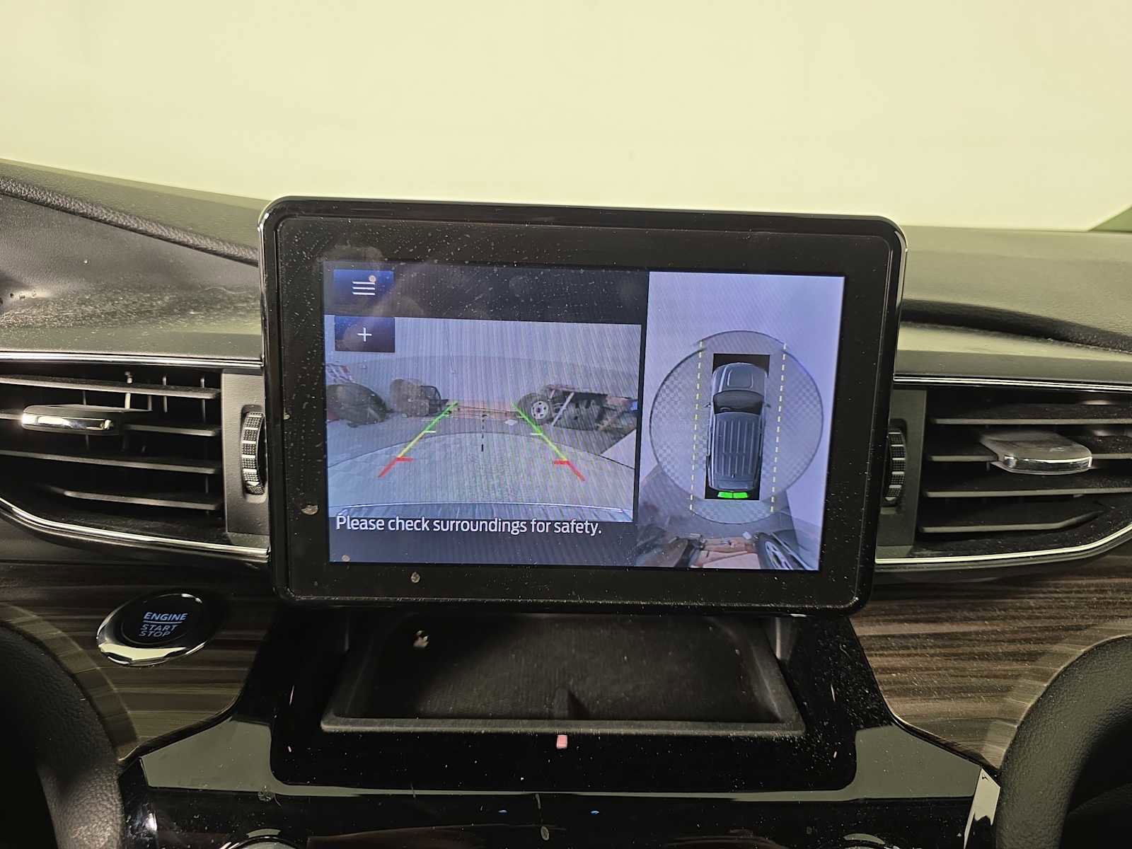 Used 2022 Ford Explorer Limited w/ Equipment Group 301A image 15