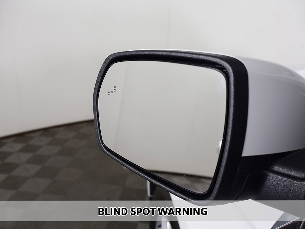 Used 2024 Ford Edge SEL w/ Convenience Package AWD/4WD image 4