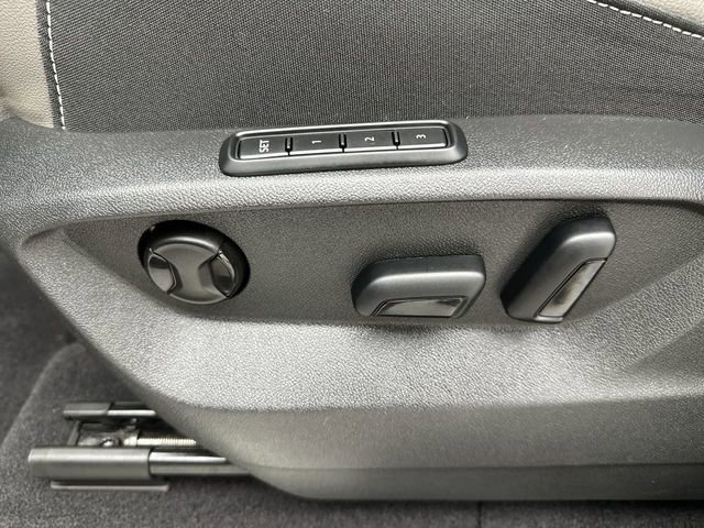 Used 2023 Volkswagen Atlas Cross Sport SEL Premium R-Line image 13