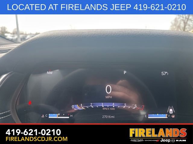 Used 2023 Jeep Grand Cherokee L Laredo image 27