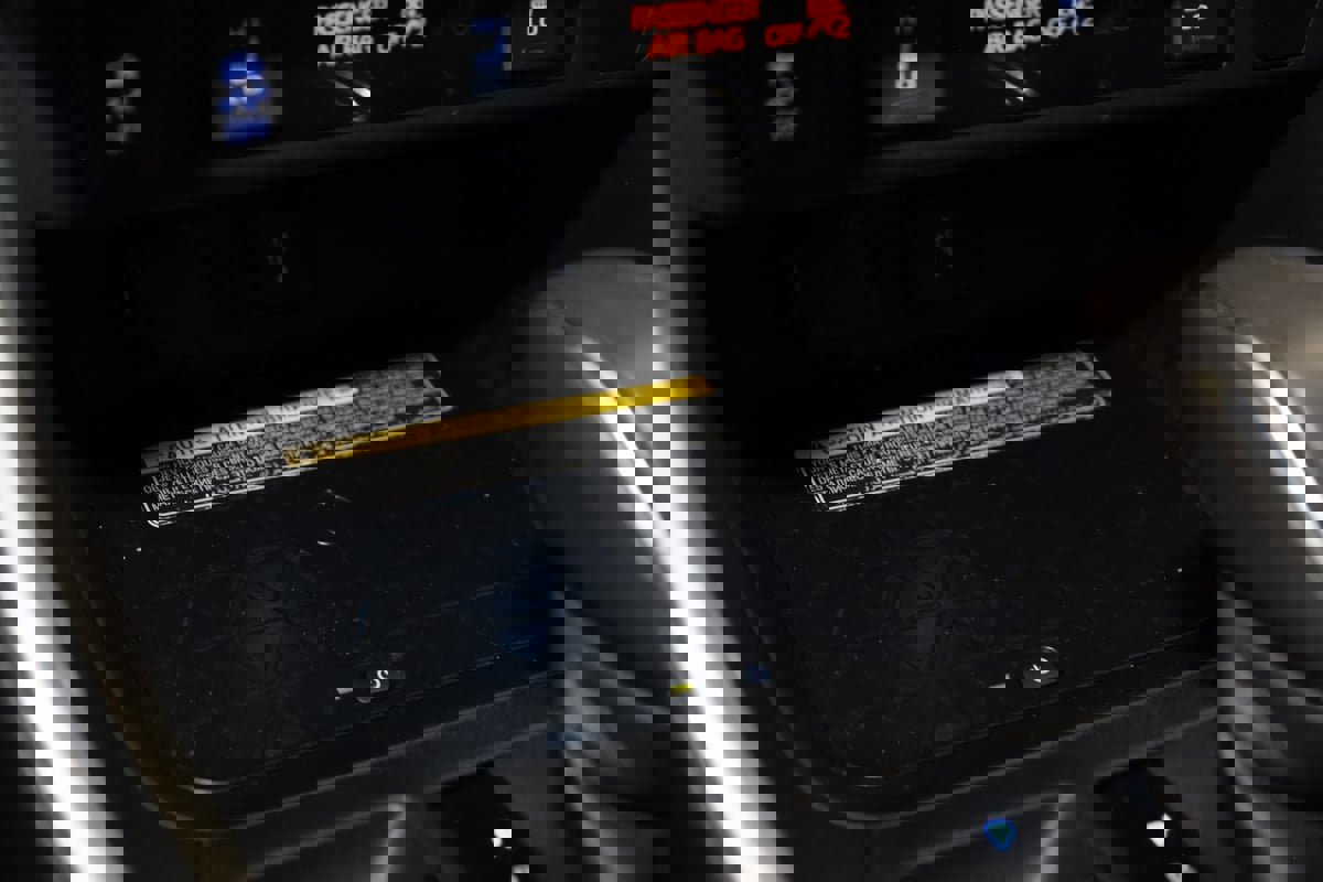 Used 2021 Toyota RAV4 XSE image 32